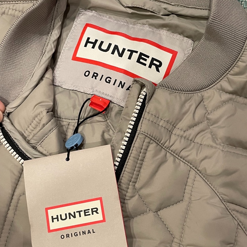 NWT Women’s Beige Khaki Hunter Quilted Vest Sz L